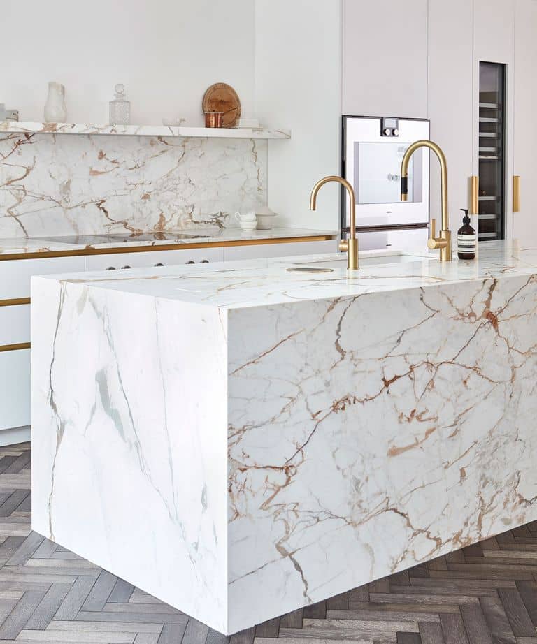 calcutta marble counter top